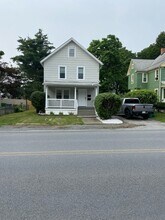 7 De Laval Pl, Unit 1 in Poughkeepsie, NY - Building Photo - Building Photo