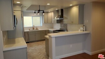 1634 Malcolm Ave in Los Angeles, CA - Building Photo