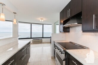 155 N Harbor Dr, Unit 4606 in Chicago, IL - Foto de edificio - Building Photo
