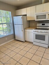 2121 Snead Dr in Lehigh Acres, FL - Building Photo - Building Photo