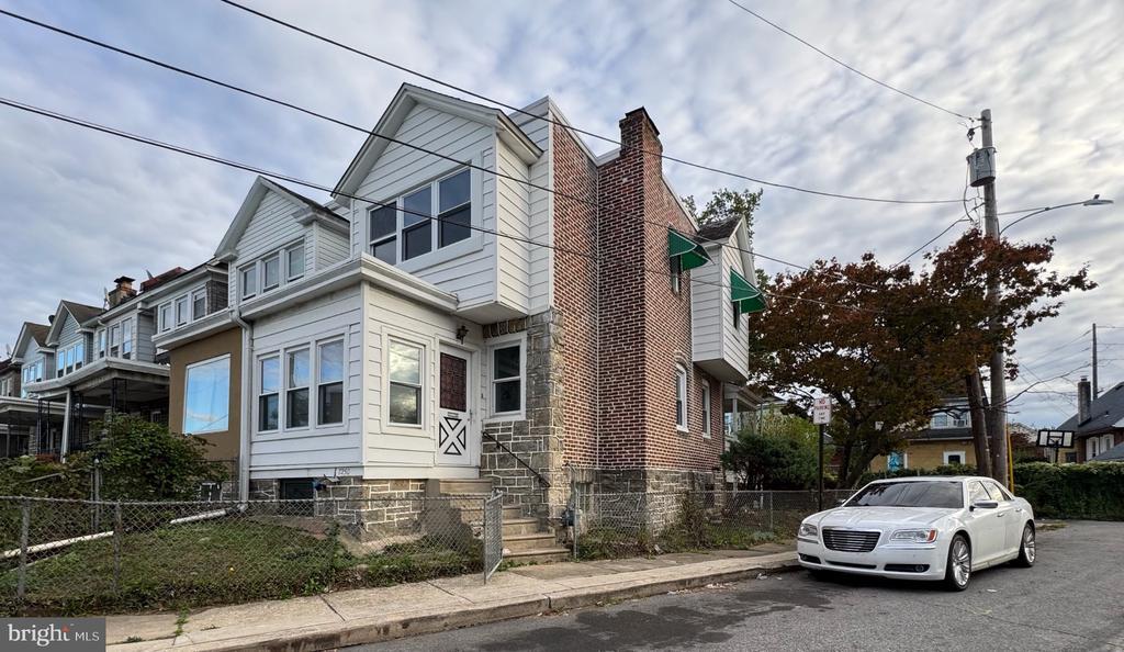 7250 Radbourne Rd in Upper Darby Township, PA - Building Photo