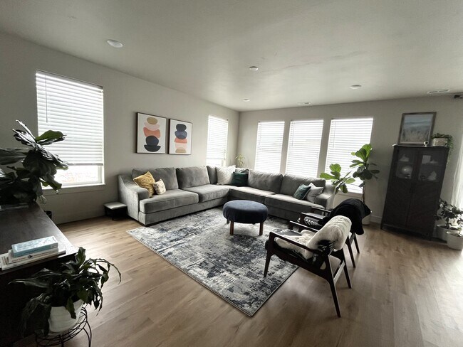 548 Aspen Ave in Sugar City, ID - Building Photo - Building Photo