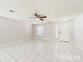 9707 Marbach Bend in San Antonio, TX - Building Photo - Building Photo