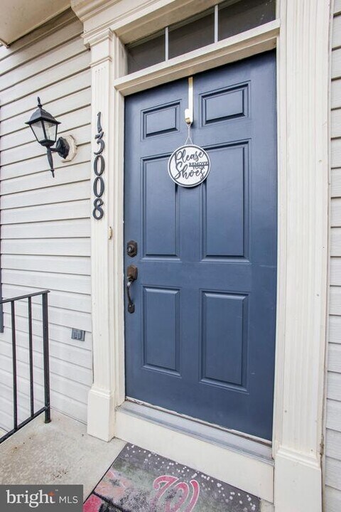 13008 Shamrock Glen Dr in Germantown, MD - Building Photo