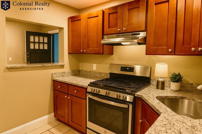 72 Egmont St in Brookline, MA - Building Photo - Building Photo