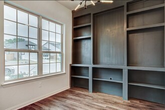 13006 Bloomington Dr in Austin, TX - Building Photo - Building Photo