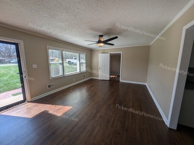 1620 Riverside Dr in Hillsborough, NC - Building Photo - Building Photo