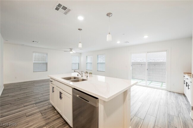 property at 376 Yellow Finch Ln