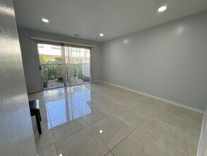 4428 Viejo Way in Union City, CA - Building Photo - Building Photo