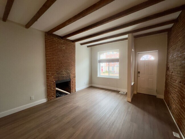 327 Scott St in Baltimore, MD - Building Photo - Building Photo
