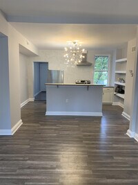 622 Parkwyrth Ave photo'