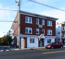 302 Manton Ave Apartments