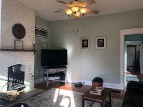 1819 Deerwood Ave in Louisville, KY - Building Photo - Building Photo