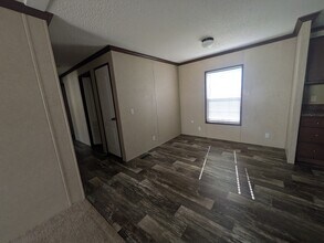 93 W Arizona in Belleville, MI - Building Photo - Building Photo