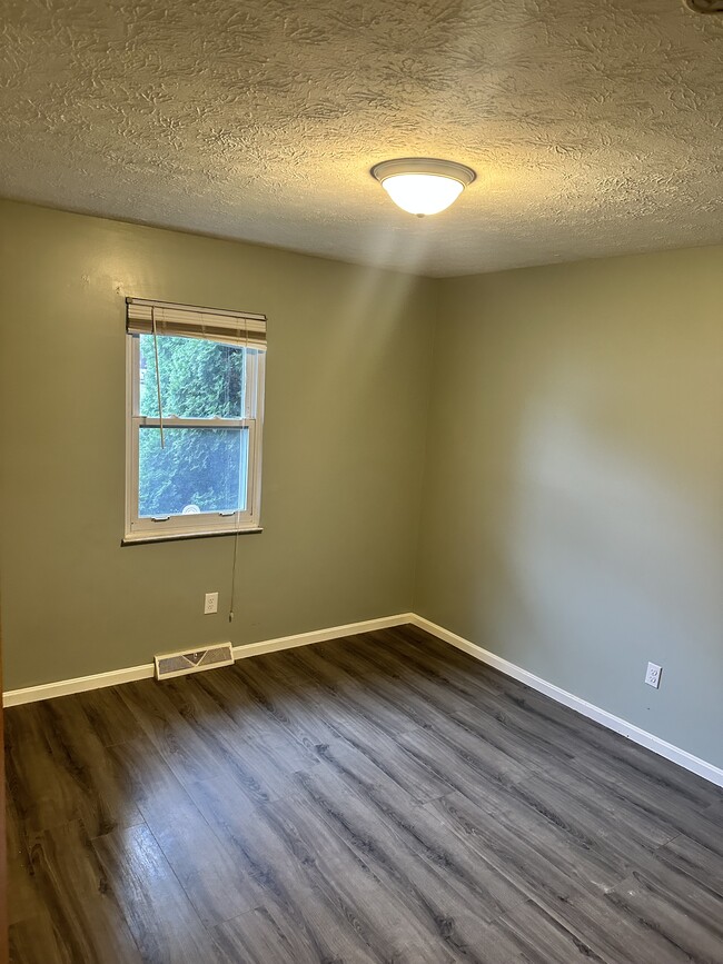 2578 Montclair Ave in Wooster, OH - Building Photo - Building Photo