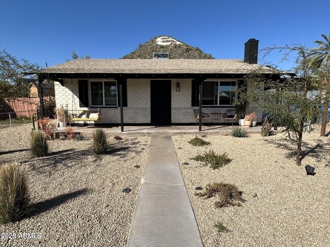 property at 112 W Vogel Ave