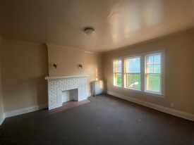 1801 Stanwood Rd in East Cleveland, OH - Building Photo