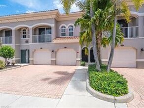 23501 Alamanda Dr-Unit -104 in Bonita Springs, FL - Building Photo - Building Photo