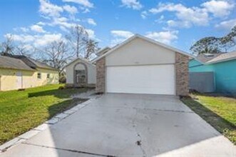 3846 Long Grove Ln in Port Orange, FL - Building Photo - Building Photo