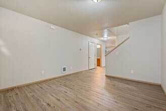 12606 SE Ramona St in Portland, OR - Building Photo - Building Photo