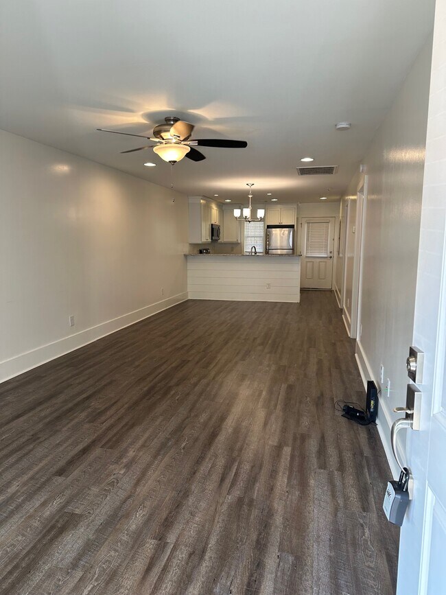 95 Valley Dr in Hartwell, GA - Building Photo - Building Photo