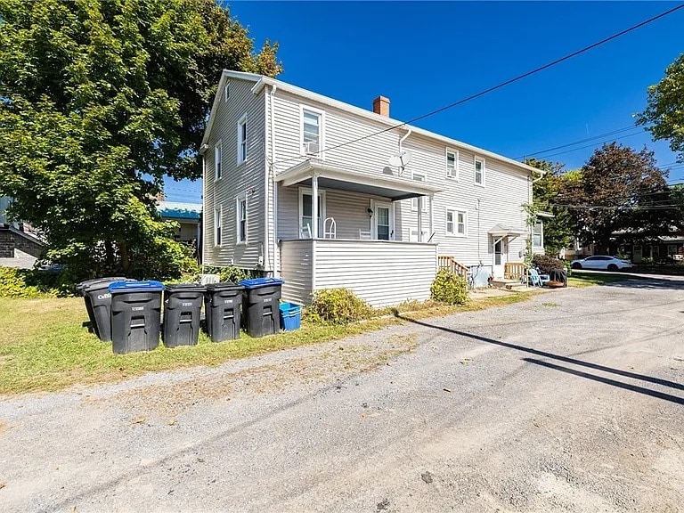 74 Pleasant St, Unit 2 Bed 1 Bath Apartment in Canandaigua, NY - Building Photo