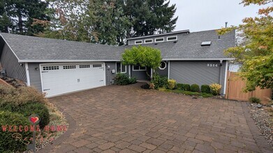 3514 Long Lake Dr SE in Lacey, WA - Building Photo - Building Photo