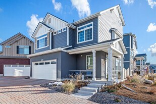 3960 N Quatar Ct in Aurora, CO - Building Photo