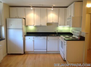 125 Trapelo Rd in Belmont, MA - Building Photo - Building Photo
