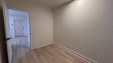 131 Vine St S in St Catharines, ON - Building Photo - Building Photo