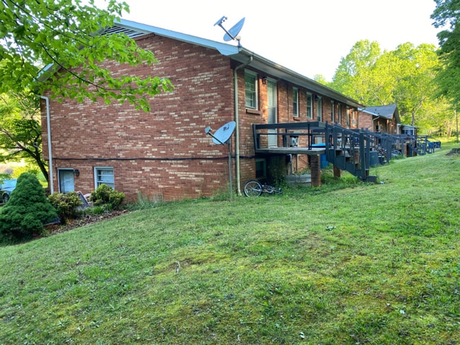 3362-3362 Normandy Park Rd in Lenoir, NC - Building Photo - Building Photo