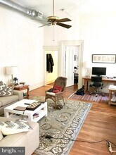 1929 Chestnut St-Unit -2R in Philadelphia, PA - Building Photo - Building Photo