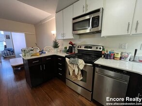 10 Winter St, Unit 8-305 in Boston, MA - Building Photo - Building Photo