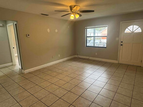 222 N Julia Ave in DeLand, FL - Building Photo - Building Photo
