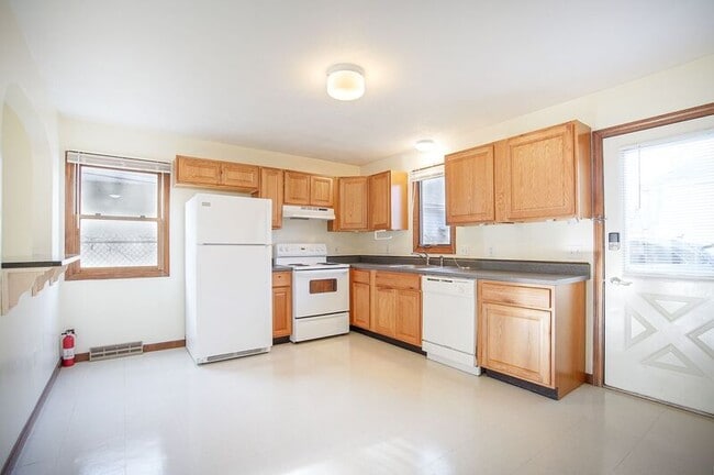 14 Gold St in Springfield, MA - Building Photo - Building Photo