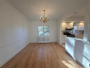 76-12 175th St in Queens, NY - Building Photo - Building Photo