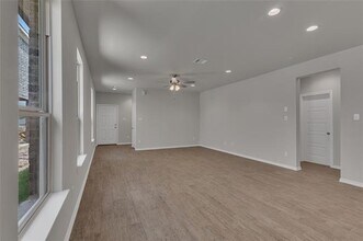1729 Hazer Ln in Mesquite, TX - Building Photo - Building Photo