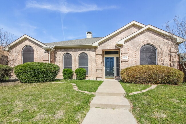 property at 2721 Creek Crossing Rd