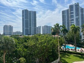 3400 NE 192 St in Miami, FL - Building Photo