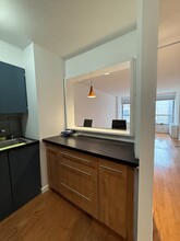 226 W Rittenhouse Sq, Unit 2117 in Philadelphia, PA - Building Photo - Building Photo