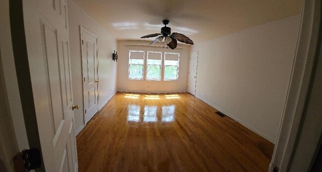 548 E 89th St, Unit 2 in Chicago, IL - Building Photo - Building Photo