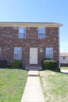 625 Miles Rd in Nicholasville, KY - Building Photo