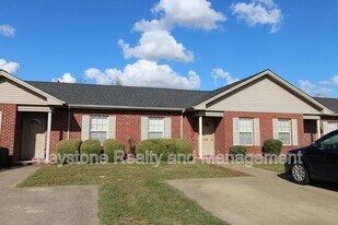 103 Bruce View Cir in Hopkinsville, KY - Building Photo