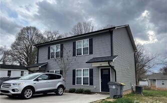 200 Franklin Ave in Kannapolis, NC - Building Photo