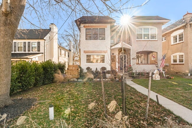 property at 202 W Wayne Ave