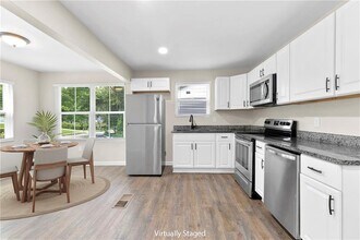 2343 Carver Dr NW in Atlanta, GA - Building Photo - Building Photo