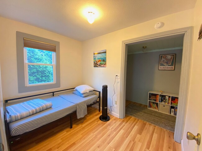 49 Red Sleigh Rd in Campton, NH - Building Photo - Building Photo