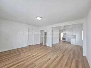 4754 W 163rd St in Lawndale, CA - Building Photo - Building Photo