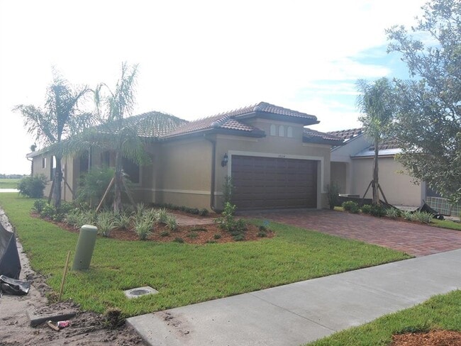 19224 Isadora St in Venice, FL - Building Photo - Building Photo