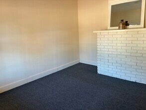 152 3rd St NW, Unit 1 in Largo, FL - Foto de edificio - Building Photo